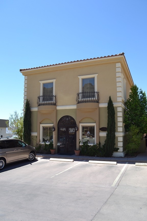 154 N Festival Dr, El Paso, TX 79912 - Lot H - - Photo intérieure - Image 1 of 9