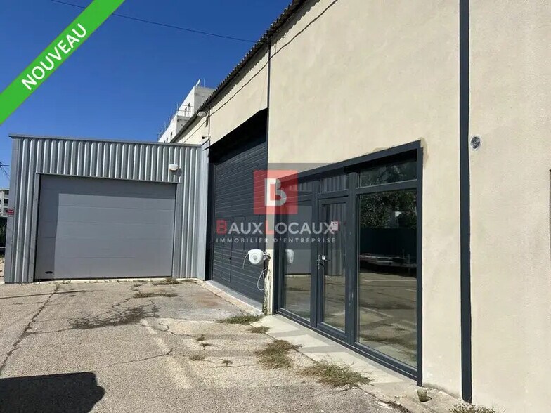 Bureau dans Arles à vendre - Photo de l’immeuble – Image 2 sur 6