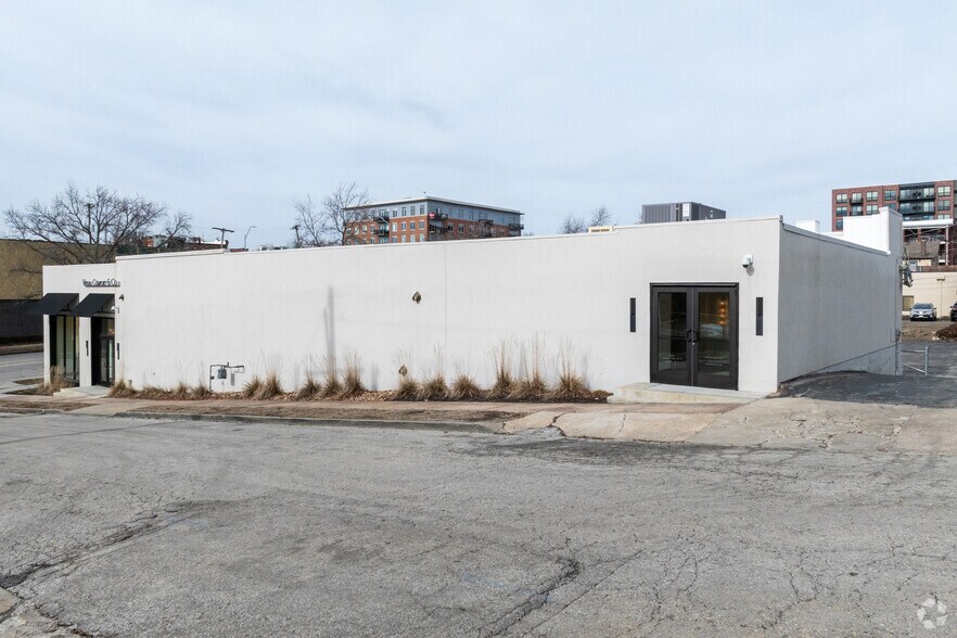4163 Broadway Blvd, Kansas City, MO à vendre - Photo de l’immeuble – Image 3 sur 4