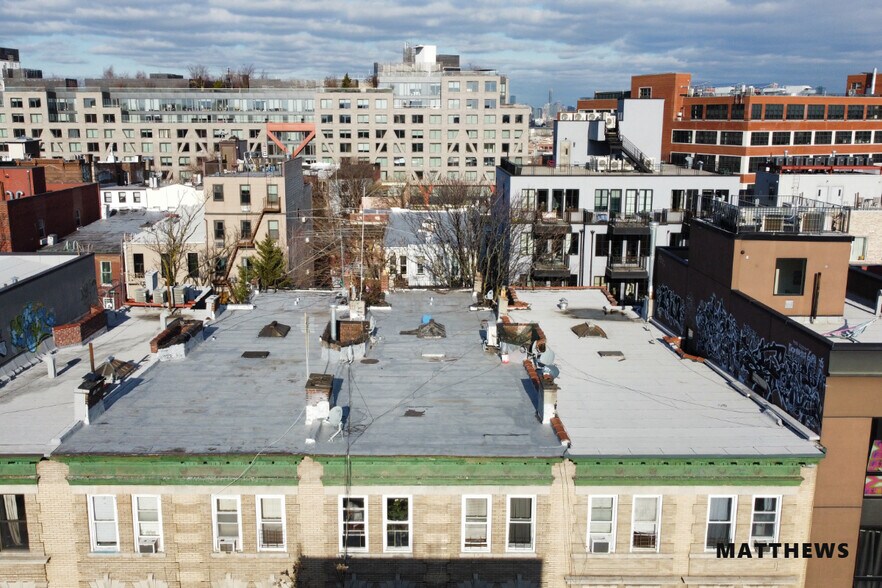 57 Troutman St, Brooklyn, NY à vendre - Photo de l’immeuble – Image 3 sur 6