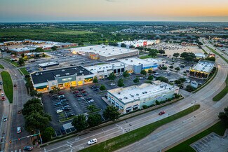Plus de détails pour 5000 S Hulen St, Fort Worth, TX - Local commercial à louer