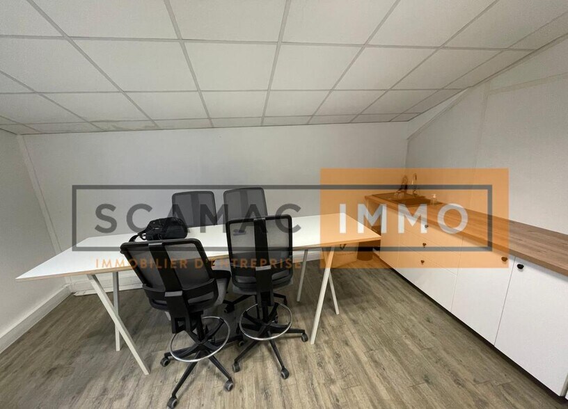Industriel/Logistique dans Neuilly-Plaisance à louer - Photo de l’immeuble – Image 2 sur 9