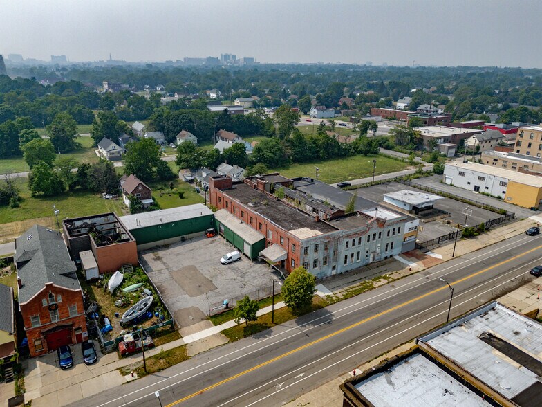 662 Fillmore Ave, Buffalo, NY à vendre - Photo de l’immeuble – Image 2 sur 47