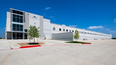 22867 IH-35, Schertz, TX à louer Photo de l’immeuble– Image 1 sur 3