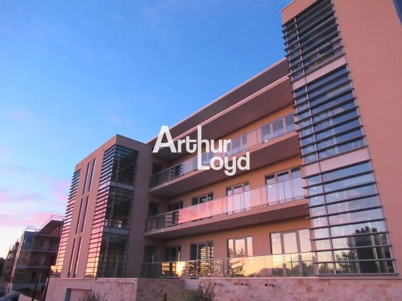 Bureau dans SOPHIA ANTIPOLIS à louer - Photo de l’immeuble – Image 3 sur 6
