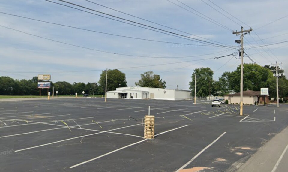 10020 Russellville Rd, Guthrie, KY à louer Photo principale– Image 1 sur 3