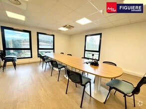 105 Rue Rue René Descartes, Aix-en-Provence à louer Photo intérieure– Image 2 sur 8