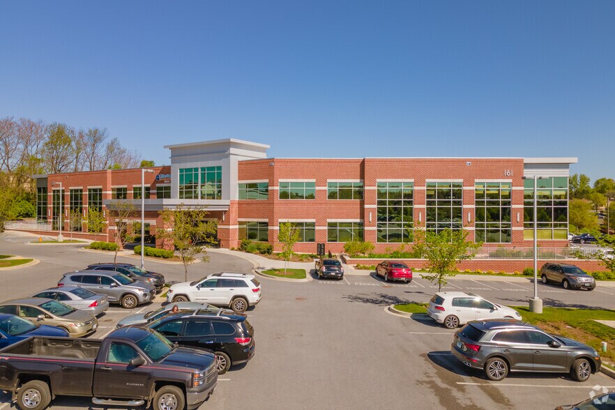 161 Thomas Johnson Dr, Frederick, MD à louer - Photo de l’immeuble – Image 1 sur 12