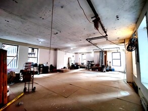 347 5th Ave, New York, NY à louer Photo intérieure– Image 2 sur 6