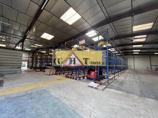 Plus de détails pour Bureau, Industriel/Logistique à louer