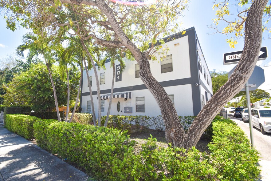 301 S M St, Lake Worth, FL à vendre - Photo de l’immeuble – Image 3 sur 10