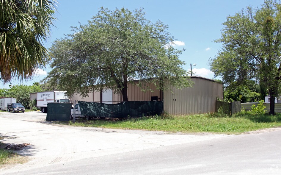 2022 S 51st St, Tampa, FL à vendre - Photo de l’immeuble – Image 2 sur 2