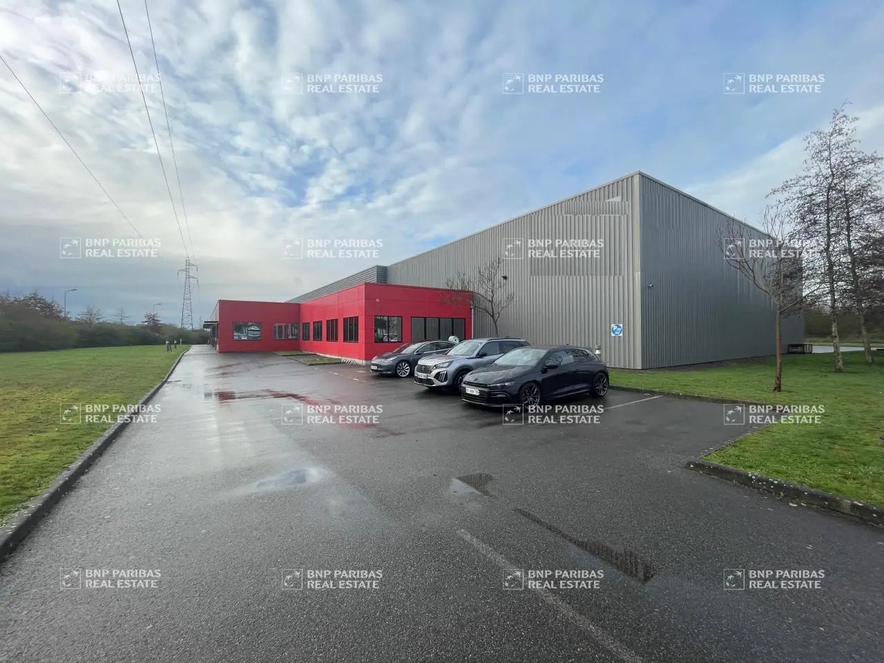 Local d’activités dans Le Rheu à louer Photo principale– Image 1 sur 14