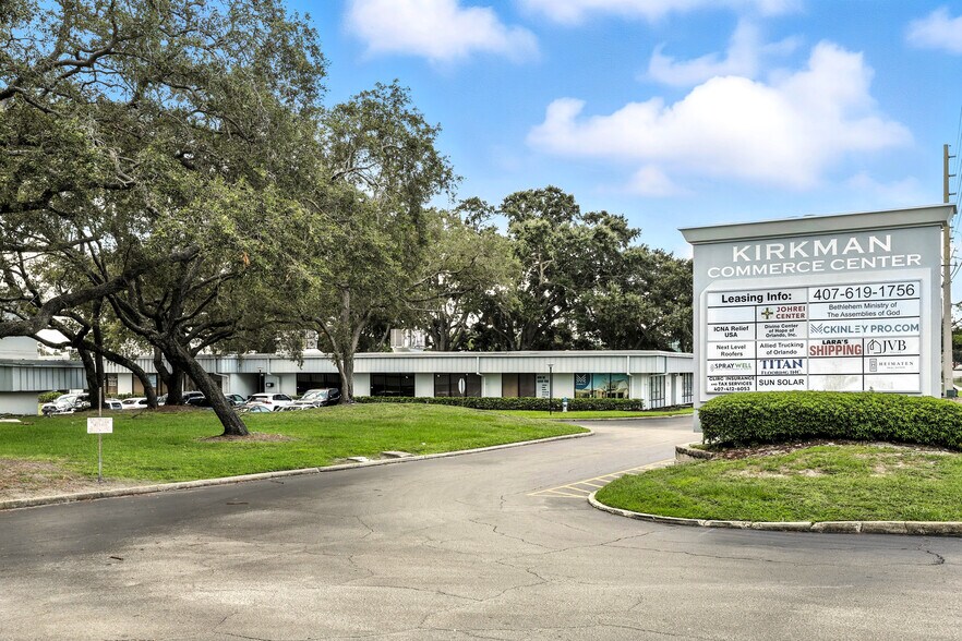 701 S Kirkman Rd, Orlando, FL à louer - Photo de l’immeuble – Image 1 sur 19