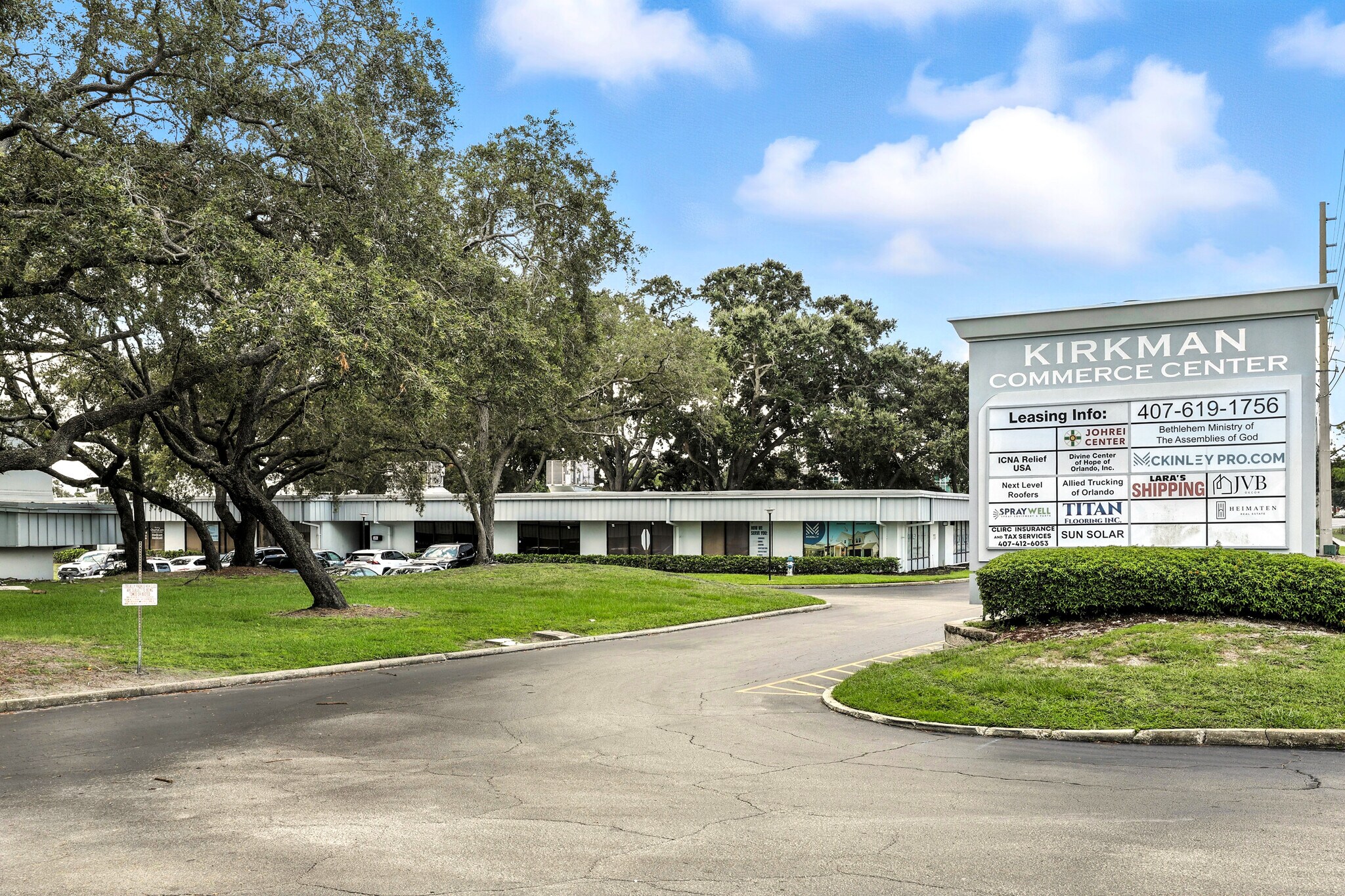 701 S Kirkman Rd, Orlando, FL à louer Photo de l’immeuble– Image 1 sur 20