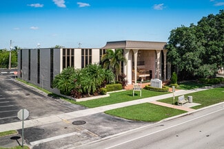 Plus de détails pour 4699 N State Road 7, Tamarac, FL - Bureau à louer