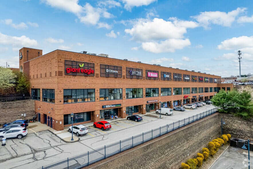 4031-4190 Brownsville Rd, Pittsburgh, PA à louer - Photo de l’immeuble – Image 3 sur 7