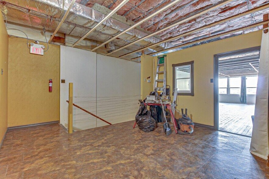 473 Dundas St, Woodstock, ON à vendre - Photo de l’immeuble – Image 2 sur 9