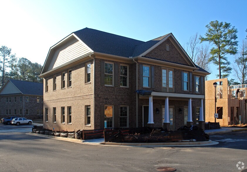 1905 Woodstock Rd, Roswell, GA à louer - Photo principale – Image 1 sur 12