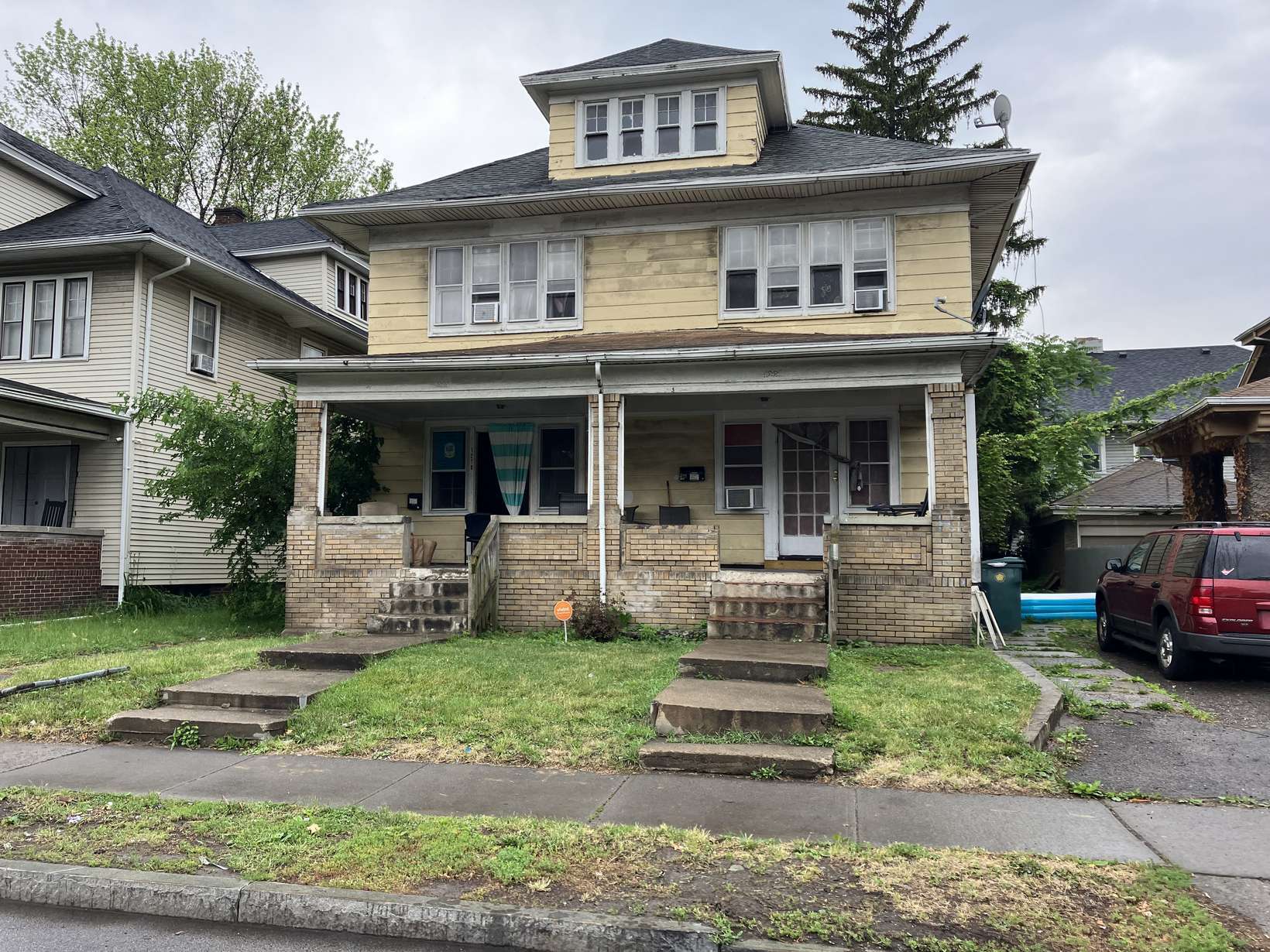 1219 Saint Paul St, Rochester, NY à vendre Photo principale– Image 1 sur 2