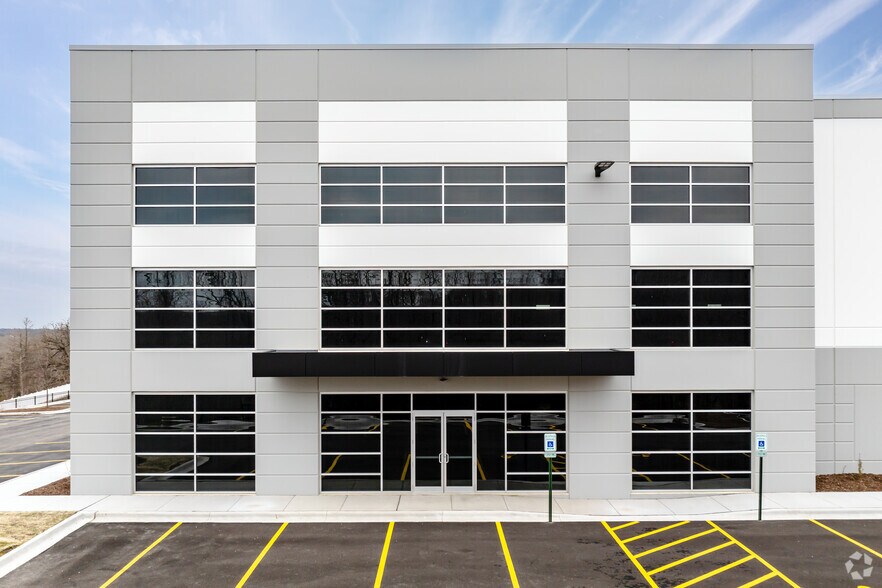 1120 Tollgate Rd, Elgin, IL à louer - Photo de l’immeuble – Image 3 sur 9