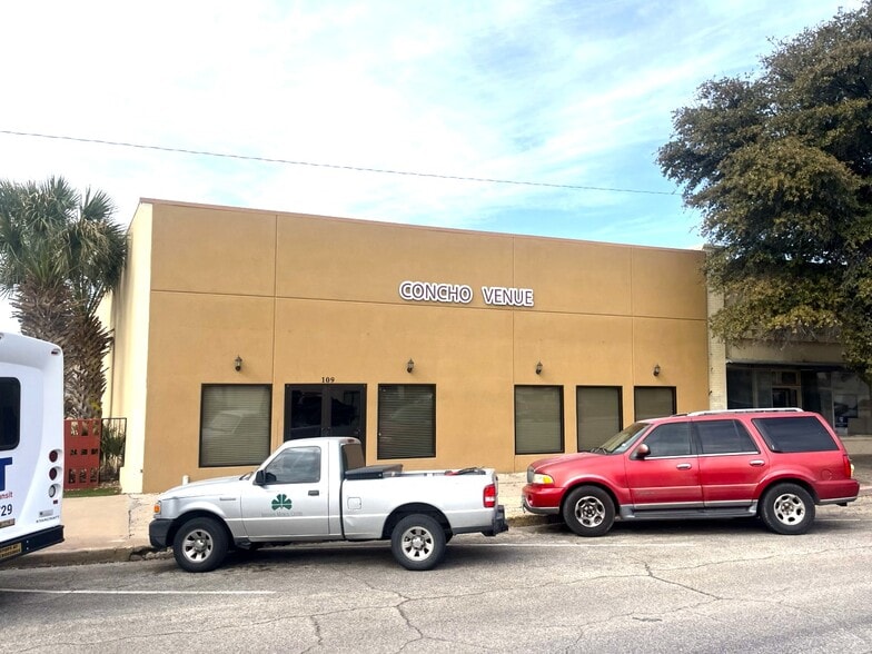 109 N Chadbourne St, San Angelo, TX à vendre - Photo principale – Image 1 sur 12