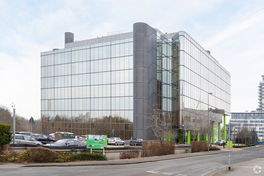 Basing Vw, Basingstoke à louer - Photo de l’immeuble – Image 2 sur 4