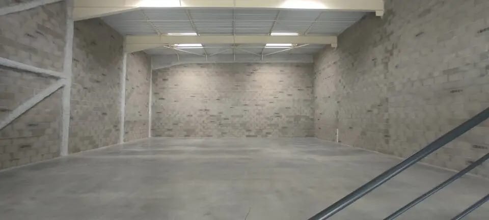 Local d'activités dans Tignieu-Jameyzieu à vendre Photo intérieure– Image 1 sur 13