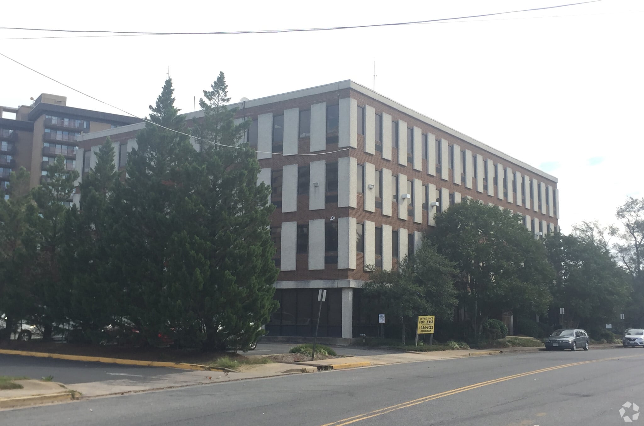 6121 Lincolnia Rd, Alexandria, VA à louer Photo principale– Image 1 sur 20