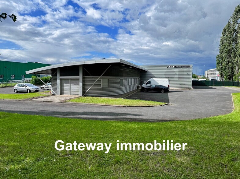 Bureau dans Clermont-Ferrand à louer - Photo de l’immeuble – Image 3 sur 11