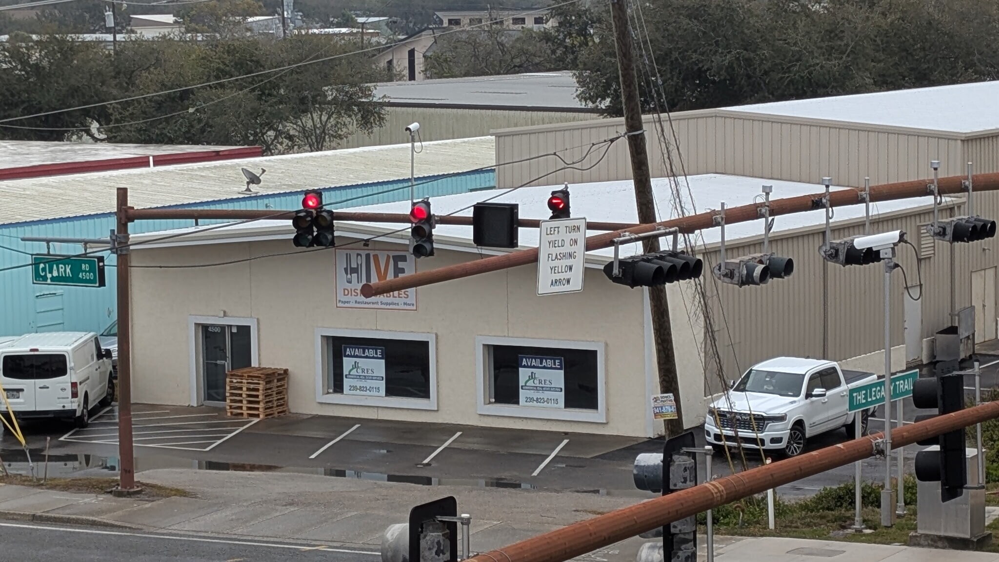 4500 Clark Rd, Sarasota, FL à louer Photo principale– Image 1 sur 8