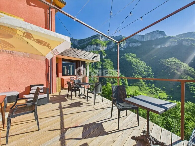 Local commercial dans Échevis à vendre - Photo de l’immeuble – Image 3 sur 12