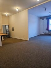 104-106 W Main St, Wallace, NC à louer Photo intérieure– Image 1 sur 9