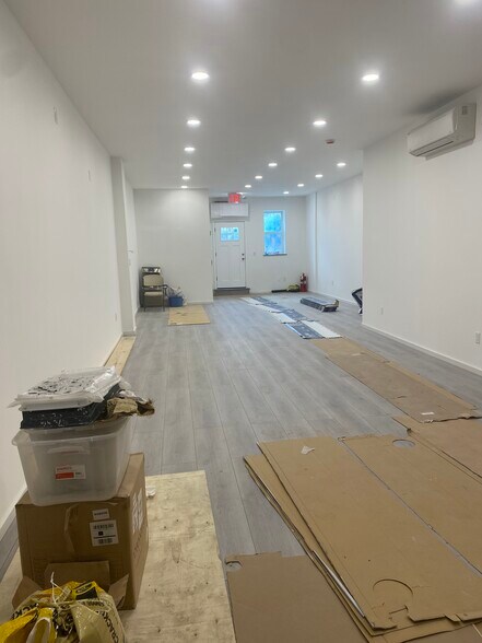 8417 7th Ave, Brooklyn, NY à louer - Photo de l’immeuble – Image 3 sur 5