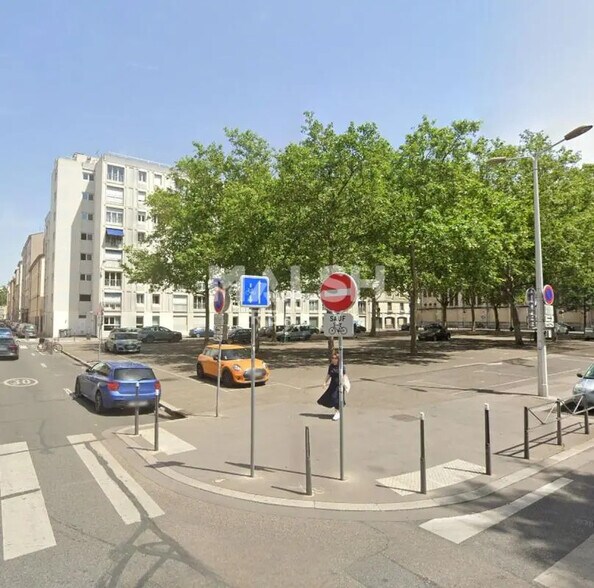Local commercial dans Lyon à louer - Photo de l’immeuble – Image 3 sur 4