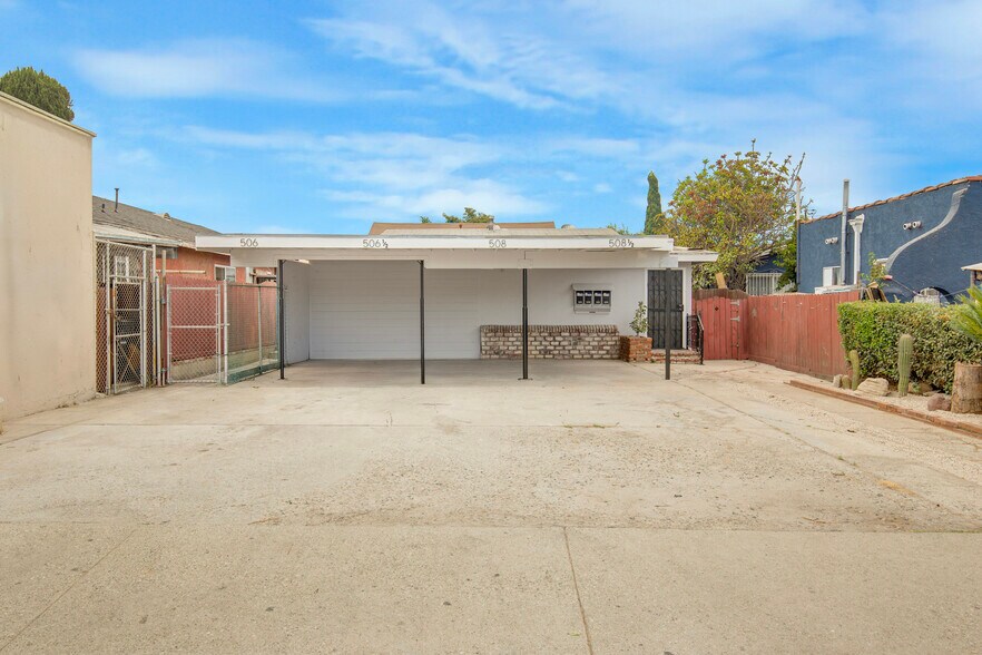 506 S Kern Ave, East Los Angeles, CA à vendre - Photo de l’immeuble – Image 2 sur 38