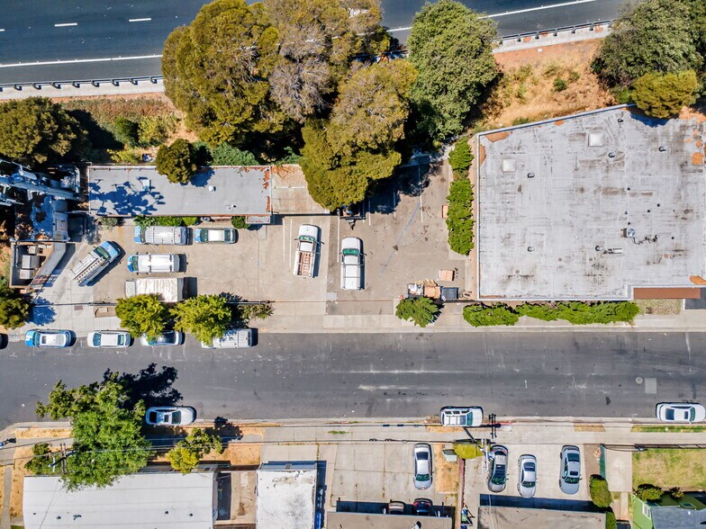 1537 & 1503 56th St portefeuille de 2 biens à vendre sur LoopNet.fr - Photo de l’immeuble – Image 1 sur 22