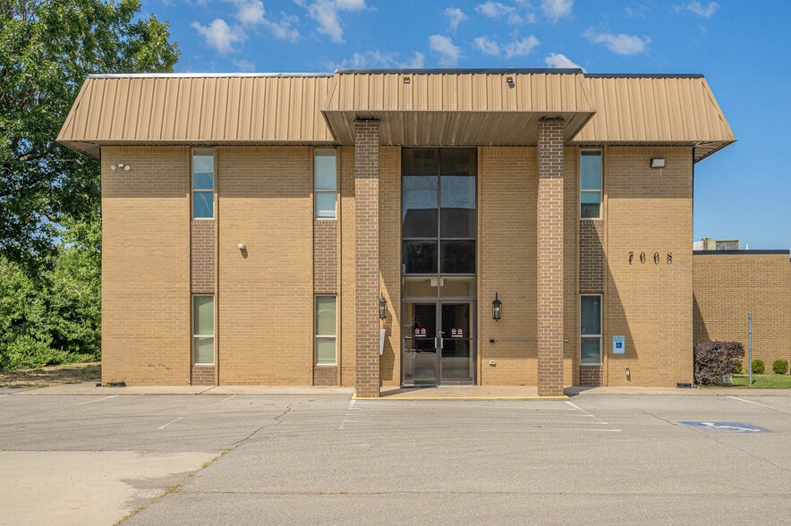 5 Office Buildings for Sale portefeuille de 5 biens à vendre sur LoopNet.fr - Photo principale – Image 3 sur 5