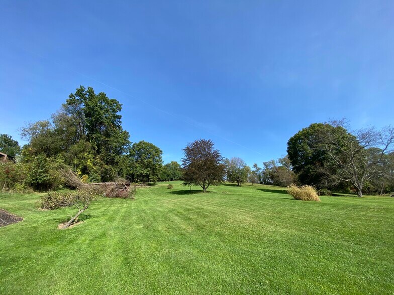 2498 – 2530 South Park, Bethel Park, PA à vendre - Photo de l’immeuble – Image 2 sur 2
