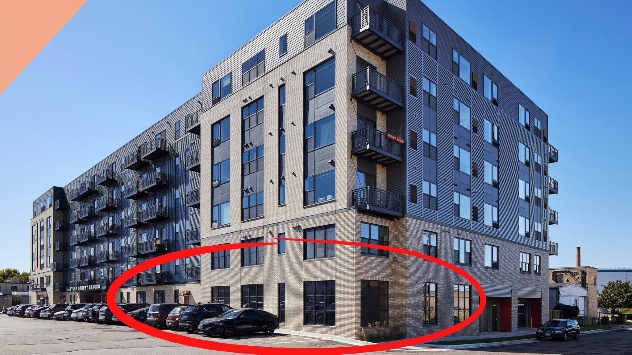1180 Tyler St NE, Minneapolis, MN à louer Photo de l’immeuble– Image 1 sur 5