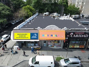 68-98 E Burnside Ave, Bronx, NY à louer Photo intérieure– Image 1 sur 12