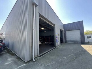 Plus de détails pour Bureau, Local d'activités à louer