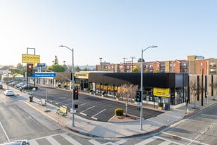 21721 Vanowen St, Canoga Park CA - immobilier d'entreprise