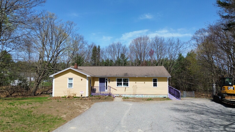 507 Walnut Hill Rd, North Yarmouth, ME à vendre - Photo de l’immeuble – Image 1 sur 10