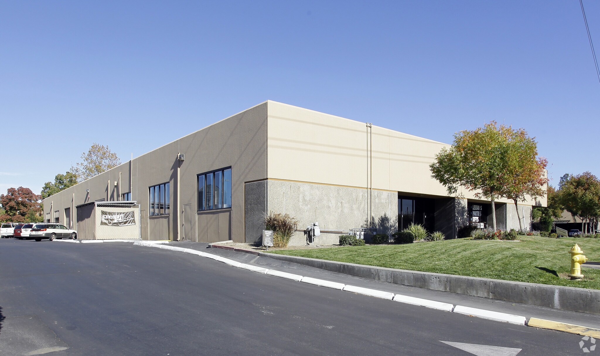 2121 2nd St, Davis, CA à louer Photo principale– Image 1 sur 11