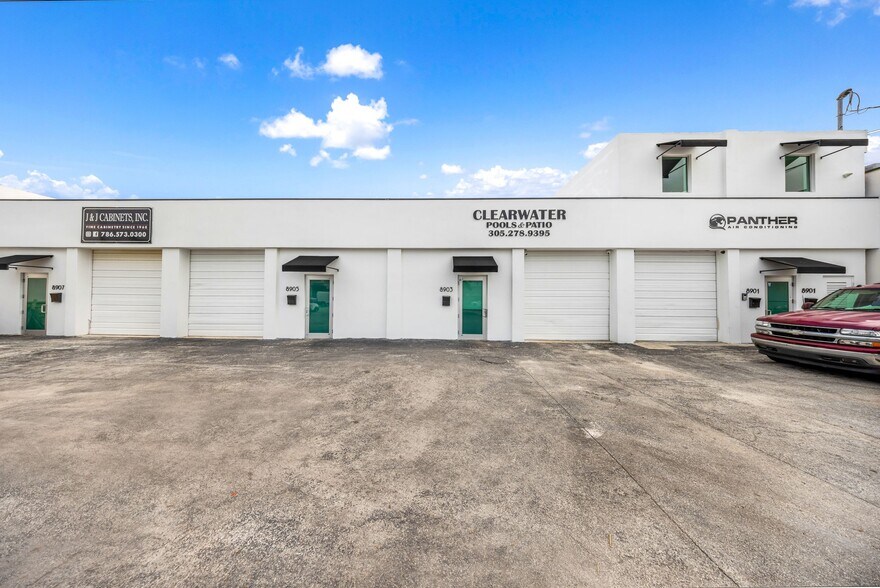 8901-8907 SW 129th St, Miami, FL à vendre - Photo de l’immeuble – Image 3 sur 10