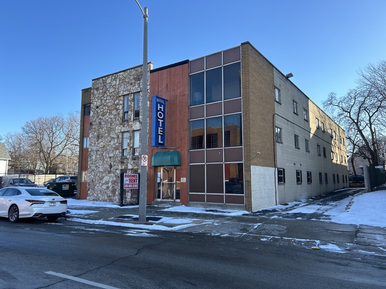 1513-1517 W National Ave, Milwaukee, WI à vendre - Photo de l’immeuble – Image 1 sur 9