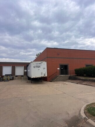 Plus de détails pour 1537 Vermont St, Des Moines, IA - Industriel/Logistique à louer