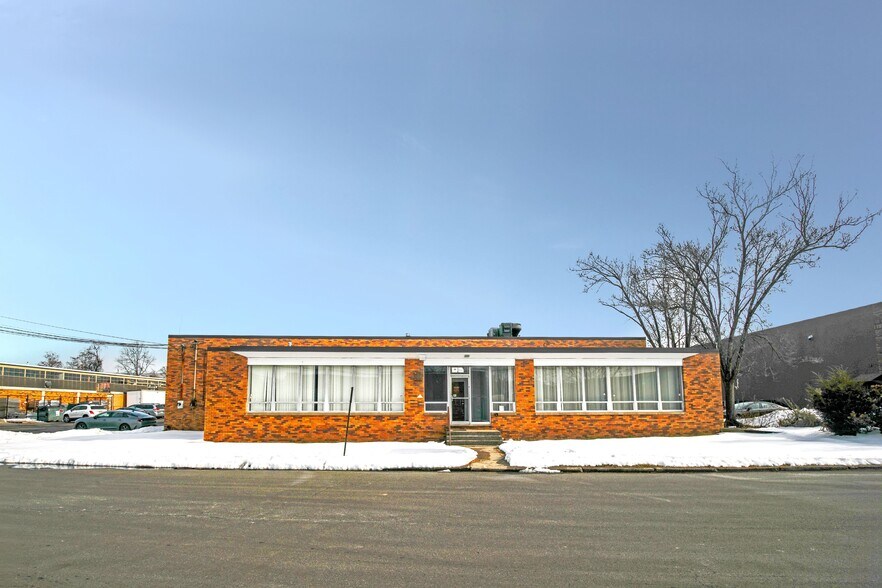 1 Barrett Ave, Moonachie, NJ à vendre - Photo de l’immeuble – Image 2 sur 11