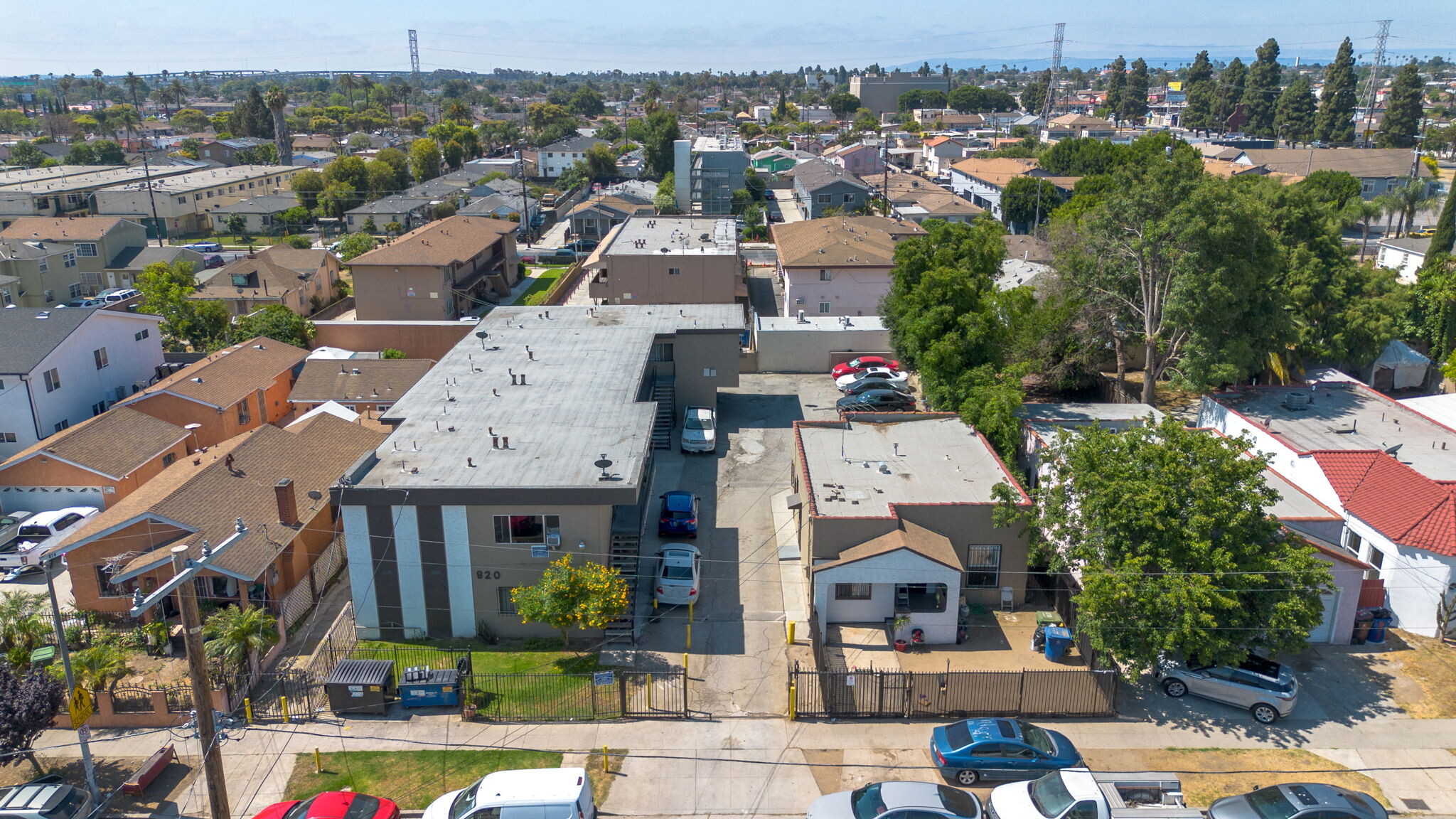820 W 95th St, Los Angeles, CA à vendre Photo principale– Image 1 sur 20